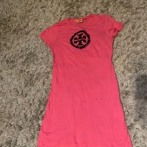 Tory Burch t-shirt dress with signature patent logo
